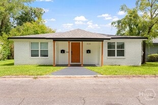 2120 Krenson St in Savannah, GA - Building Photo
