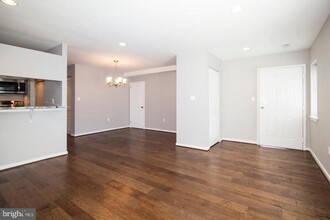 38 Greenwich Pl in Baltimore, MD - Building Photo - Building Photo