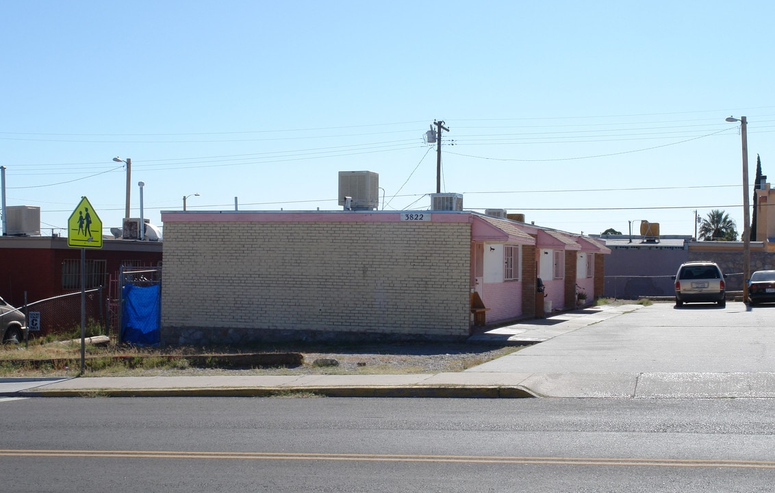 3820-3824 Hayes Ave in El Paso, TX - Building Photo