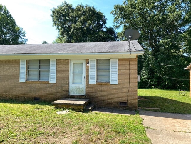 132 Woodland Ave in Shelby, NC - Building Photo - Building Photo