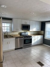 4205 Harwood Rd in South Euclid, OH - Foto de edificio - Building Photo