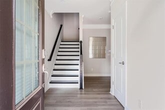 2560 Clairebrooke Bnd in Chamblee, GA - Building Photo - Building Photo