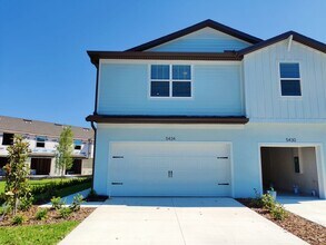 5434 Elmview Xing in Wesley Chapel, FL - Building Photo - Building Photo
