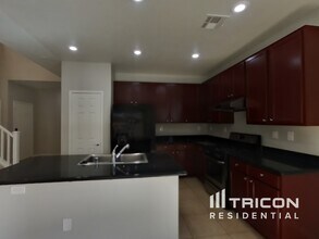 9273 Grassy Weep Ct in Las Vegas, NV - Building Photo - Building Photo
