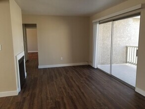 7831 Shaffer Cir, Unit 3 in Huntington Beach, CA - Building Photo - Building Photo