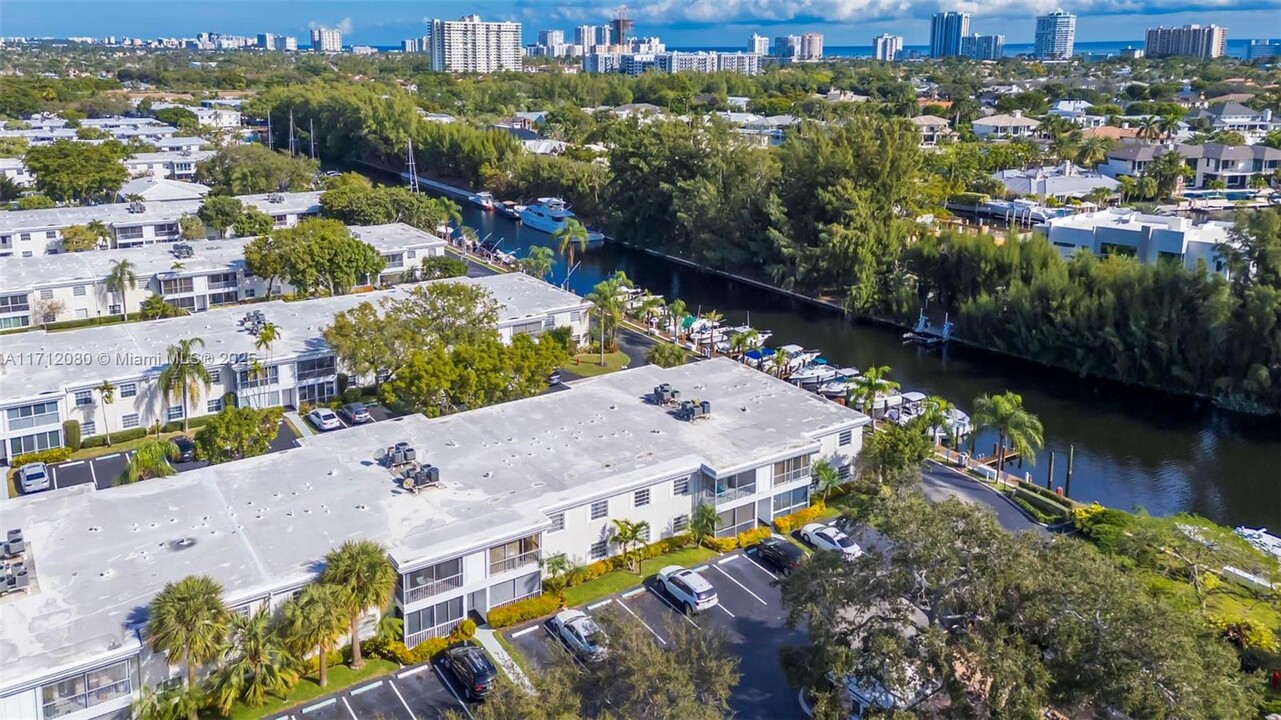 6201 Bay Club Dr in Fort Lauderdale, FL - Building Photo