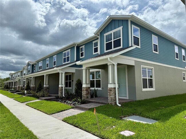 13078 Serene Glade Rd in Winter Garden, FL - Building Photo - Building Photo
