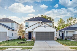 1818 Whispering River Dr in Missouri City, TX - Building Photo