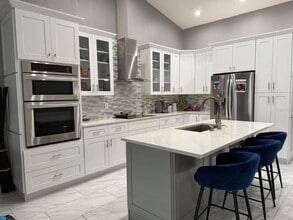 4706 Doral Pointe Dr in Kissimmee, FL - Building Photo - Building Photo