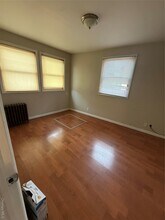 46-20-46190 190th St in Queens, NY - Building Photo - Building Photo