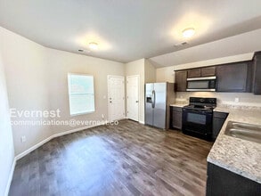 192 Stonebriar Dr in Calera, AL - Building Photo - Building Photo