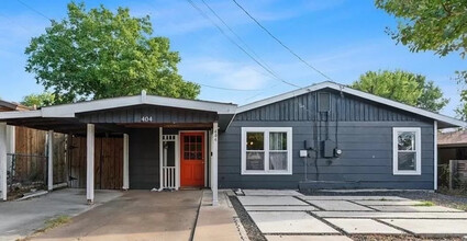 404 Blackson Ave in Austin, TX - Building Photo - Building Photo