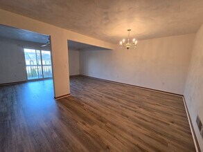 512 Harding St in Lower Burrell, PA - Building Photo - Building Photo