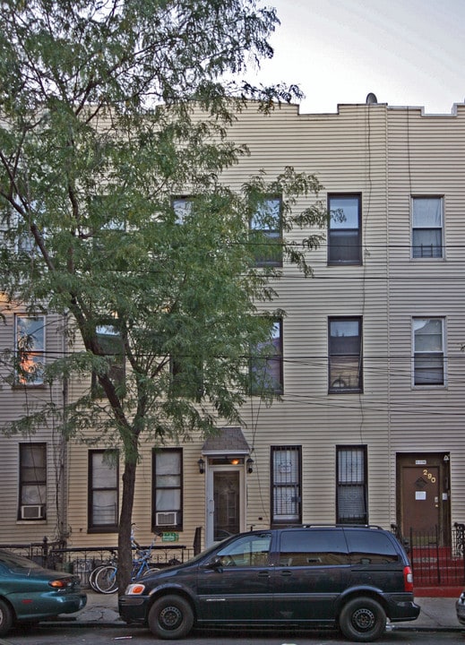 292 Menahan in Brooklyn, NY - Building Photo