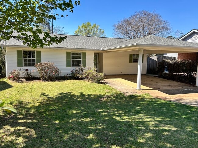 property at 1033 DeKalb St