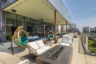 1188 N Clark St in Chicago, IL - Foto de edificio - Building Photo