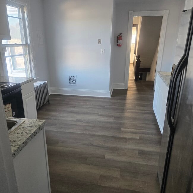 121 Mercer St, Unit 2 in Phillipsburg, NJ - Building Photo - Building Photo