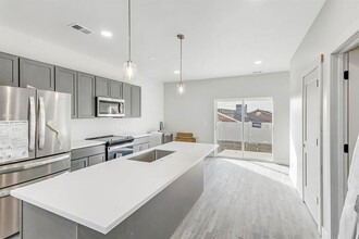 2861 Naples Dr in Grand Junction, CO - Building Photo - Building Photo