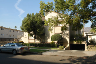 605 W Stocker St in Glendale, CA - Building Photo - Building Photo