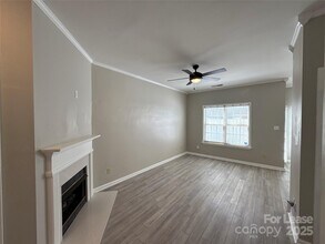 2043 Lennox Square Rd in Charlotte, NC - Building Photo - Building Photo