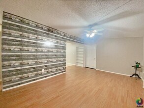 4047 Las Vegas Dr in New Port Richey, FL - Building Photo - Building Photo