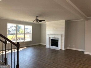 5203 Addison St in Flowery Branch, GA - Building Photo - Building Photo