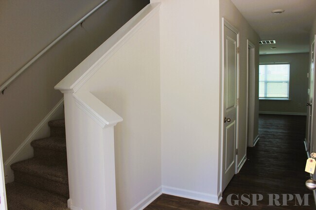 1429 S Cardiff Trl in Spartanburg, SC - Building Photo - Building Photo