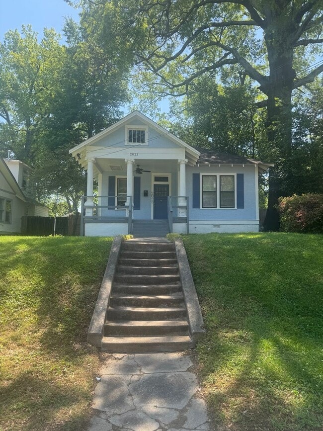 property at 2023 Higbee Ave