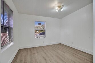 1632 Lauderdale Manor Dr, Unit B in Fort Lauderdale, FL - Building Photo - Building Photo