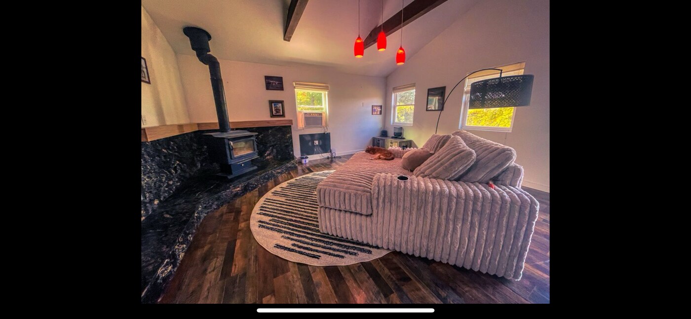 9 Wickes Ln in Wappingers Falls, NY - Building Photo