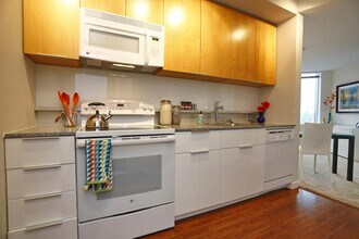 288 106th Ave NE in Bellevue, WA - Building Photo - Building Photo