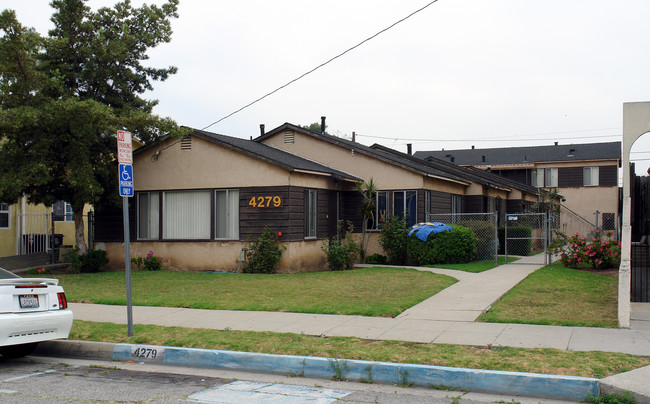 4279 W Broadway in Hawthorne, CA - Building Photo - Building Photo