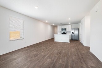 15203 Sacred Ibis in San Antonio, TX - Foto de edificio - Building Photo