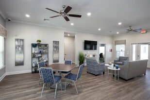 Peaks of Dahlonega in Dahlonega, GA - Building Photo