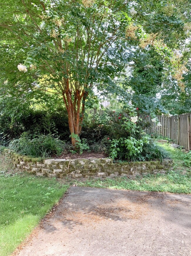 4068 Beaver Oaks Dr in Duluth, GA - Building Photo - Building Photo