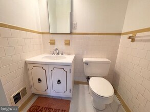 2710 Academy Dr in Westminster, MD - Building Photo - Building Photo