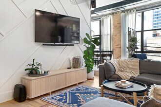 1617 S Michigan Ave, Unit 207 in Chicago, IL - Building Photo - Building Photo