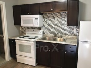 409 N Olive St in Pittsburg, KS - Building Photo - Building Photo