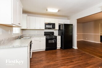 492 Gresham Rd SW in Mableton, GA - Building Photo - Building Photo