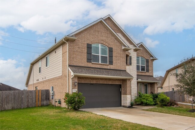 property at 3114 Trishelle Ct