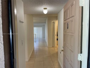 2700 Coral Springs Dr in Coral Springs, FL - Building Photo - Building Photo