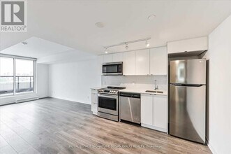 1401 O'Connor Dr in Toronto, ON - Building Photo - Building Photo