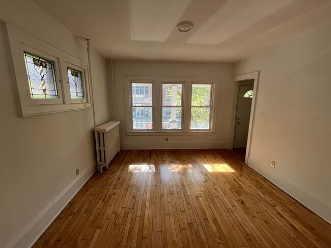 property at 3040 N Fratney St