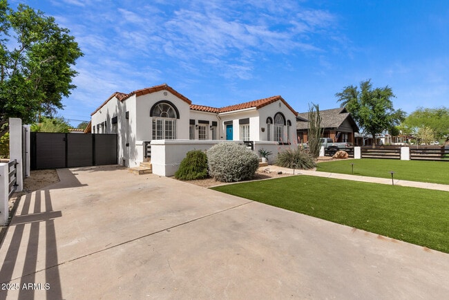 717 W Willetta St in Phoenix, AZ - Building Photo - Building Photo