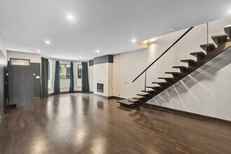 44 E Cedar St in Chicago, IL - Building Photo - Building Photo