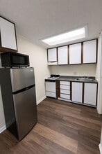 2421 Madison St, Unit 18 in Clarksville, TN - Building Photo - Building Photo