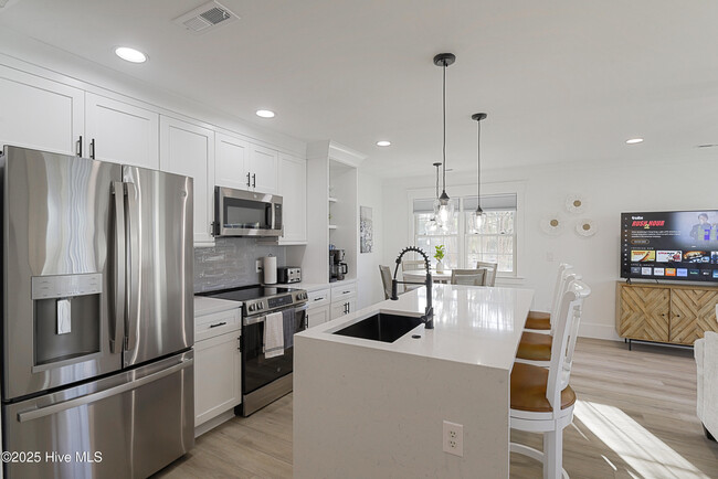 property at 330 S Middleton Dr NW