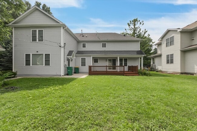 927 S Charlotte St in Lombard, IL - Building Photo - Building Photo