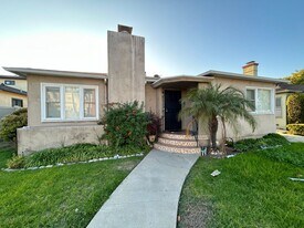 4960 Rockford Dr in San Diego, CA - Building Photo