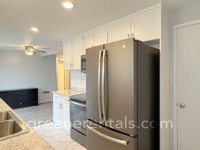 923 S 5th Ave SW in Tumwater, WA - Building Photo - Building Photo